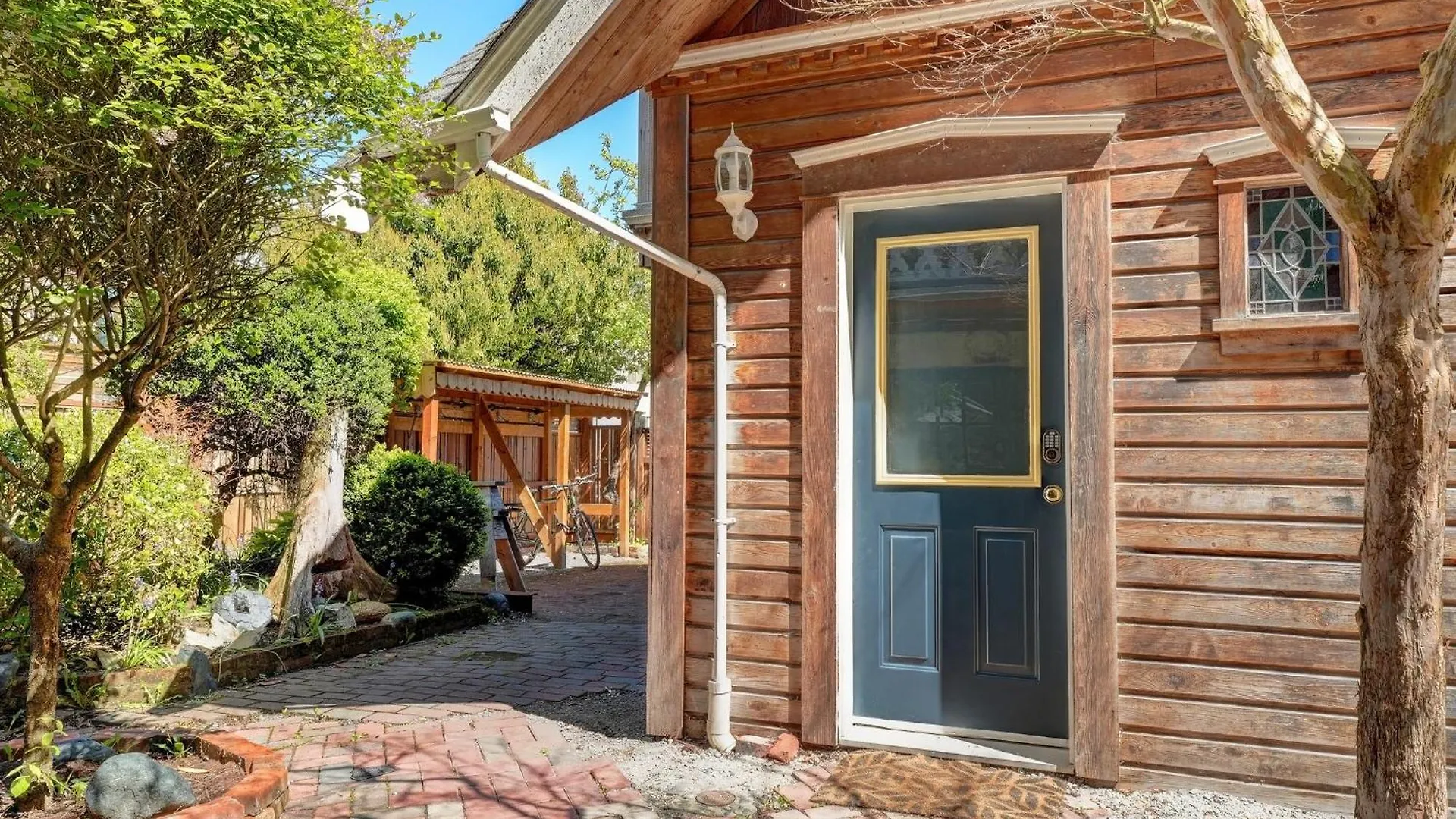 Fairfield Estate Coach House - 30 Day Stay By Victoria Prime Canada