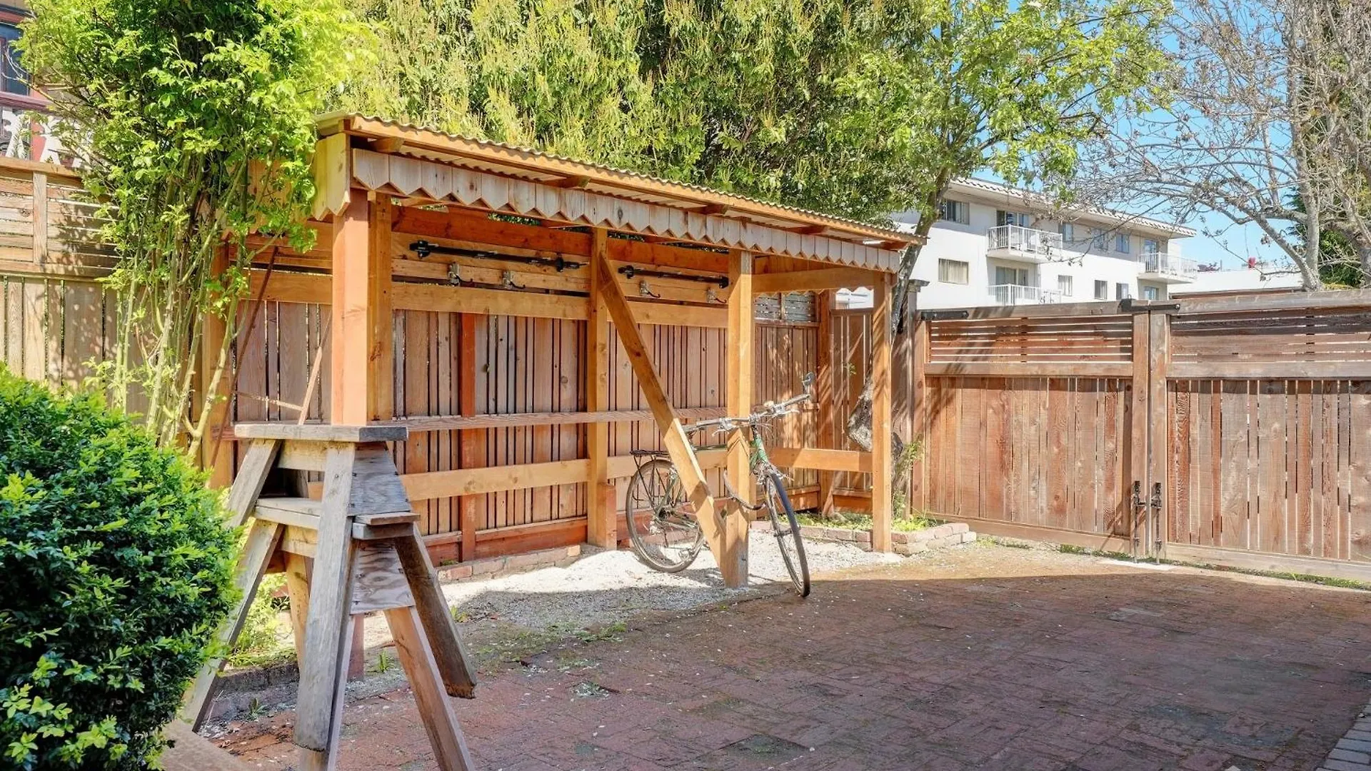 Apartment Fairfield Estate Coach House - 30 Day Stay By Victoria Prime Canada
